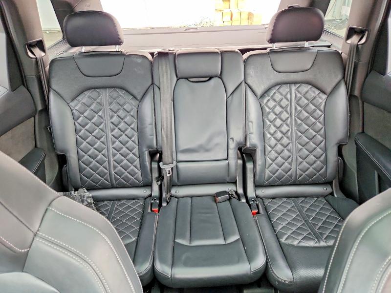 Продажа на аукционе авто 2022 Audi Sq7, vin: WA1AWBF78ND008683, номер лота: 79887505