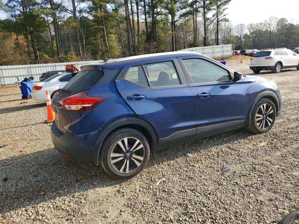 49743856 :رقم المزاد ، 3N1CP5CU4JL541872 vin ، 2018 Nissan Kicks مزاد بيع