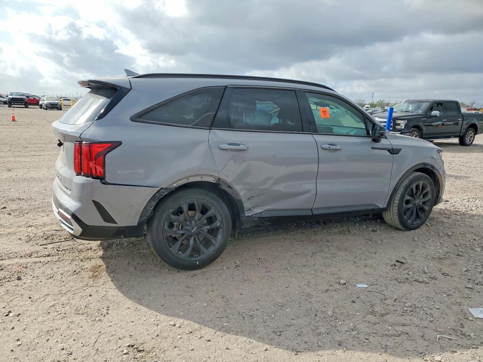 Продажа на аукционе авто 2022 Kia Sorento, vin: 5XYRK4LF7NG146115, номер лота: 41597886