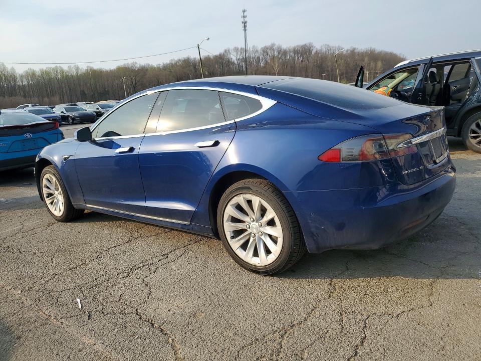 Продажа на аукционе авто 2018 Tesla Model S, vin: 5YJSA1E26JF247368, номер лота: 46199446