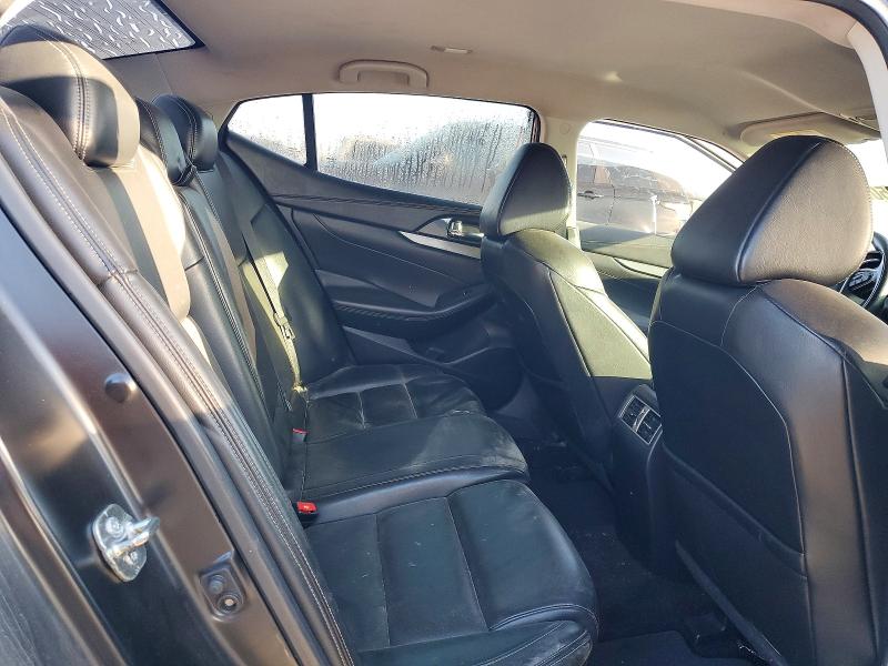 46743506 :رقم المزاد ، 1N4AA6AP3JC389142 vin ، 2018 Nissan Maxima مزاد بيع