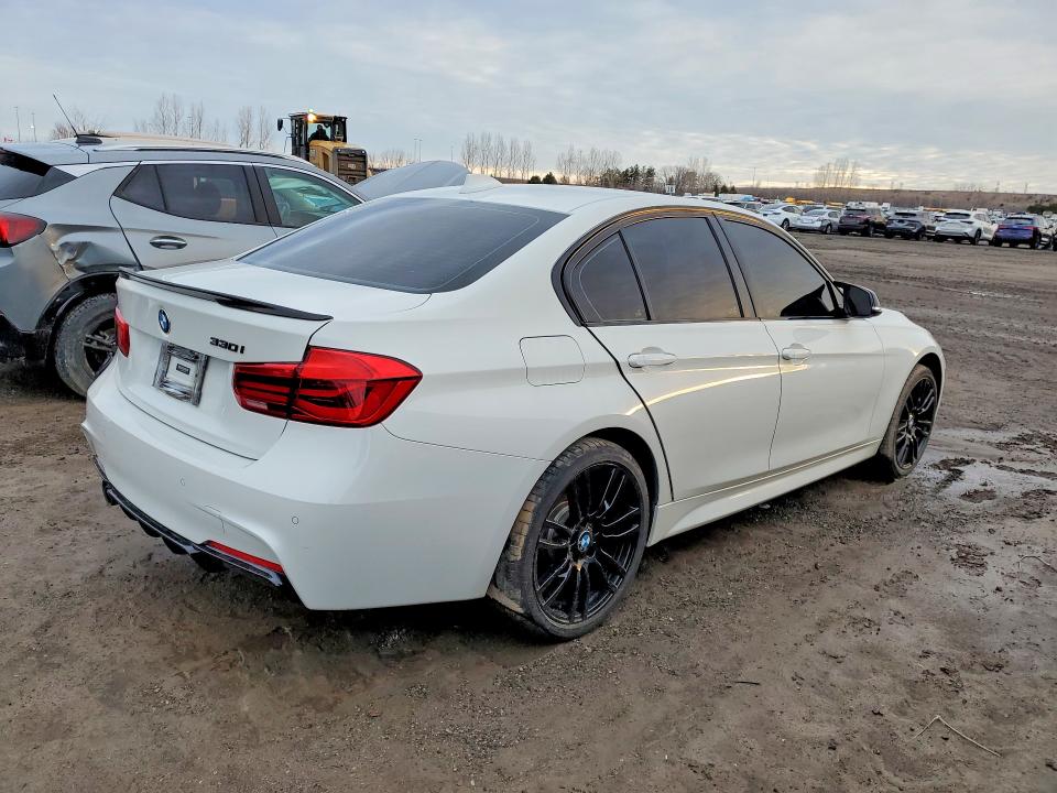 2018 Bmw 330 მანქანა იყიდება აუქციონზე, vin: WBA8D9C59JA614282, აუქციონის ნომერი: 79372875