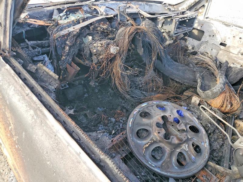 47111606 :رقم المزاد ، 3GNFK16Z05G156310 vin ، 2005 Chevrolet Suburban مزاد بيع