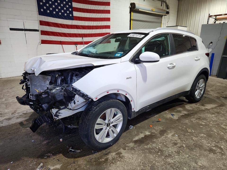 Продаж на аукціоні авто 2018 Kia Sportage, vin: KNDPMCAC0J7483902, номер лоту: 41821076