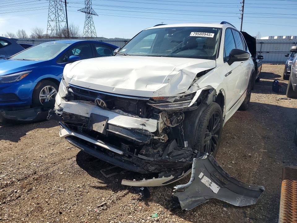 79580945 :رقم المزاد ، 3VV8B7AX5NM030165 vin ، 2022 Volkswagen Tiguan مزاد بيع