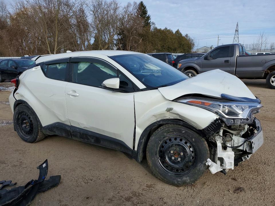 2018 Toyota C-hr მანქანა იყიდება აუქციონზე, vin: NMTKHMBX9JR036138, აუქციონის ნომერი: 41748286
