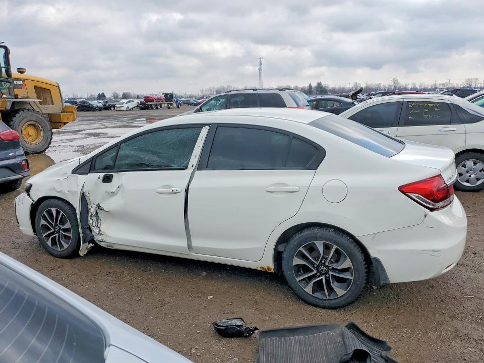 Aukcja sprzedaży 2015 Honda Civic, vin: 2HGFB2F52FH009257, numer aukcji: 46903556