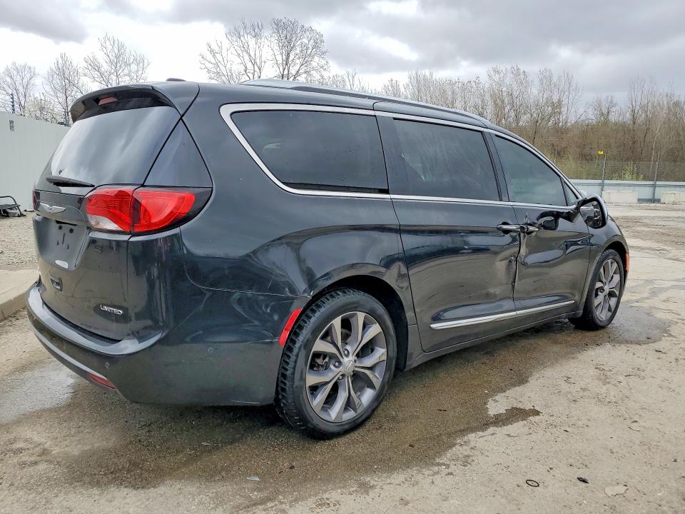 45958426 :رقم المزاد ، 2C4RC1GG5JR340551 vin ، 2018 Chrysler Pacifica مزاد بيع