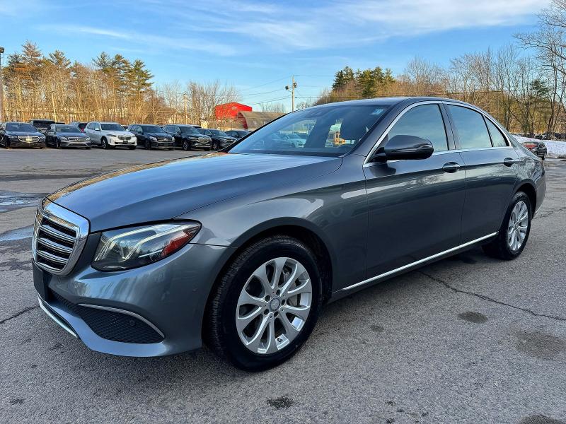 46028766 :رقم المزاد ، WDDZF4KB2HA126772 vin ، 2017 Mercedes-benz E مزاد بيع