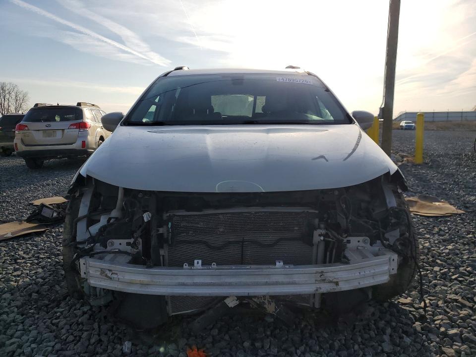 Продажа на аукционе авто 2017 Chrysler Pacifica, vin: 2C4RC1BG1HR608237, номер лота: 47895726