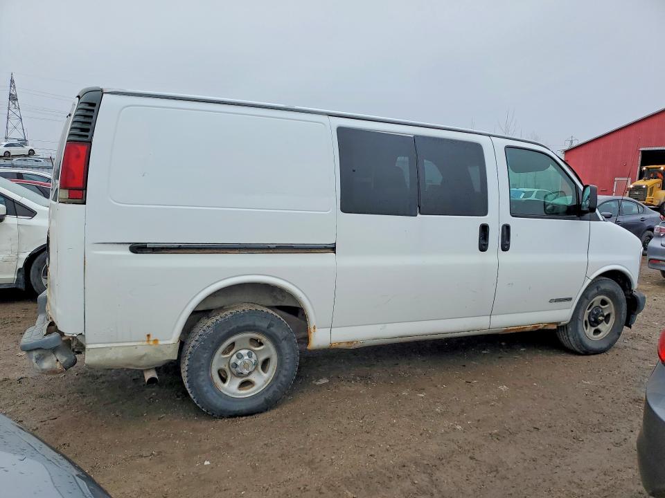 45620636 :رقم المزاد ، 1GCFG25MX11157379 vin ، 2001 Chev Express G2500 مزاد بيع