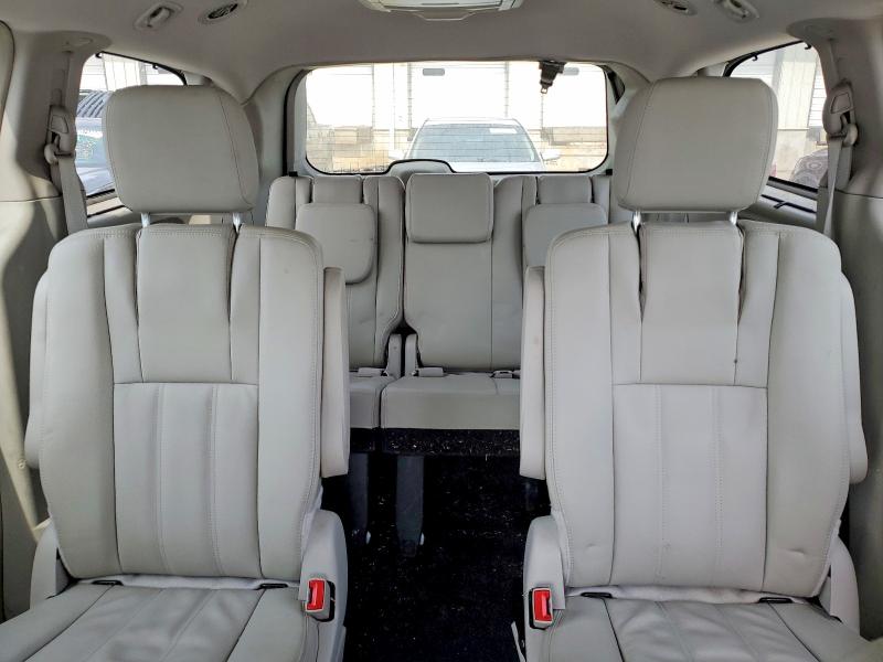 47170556 :رقم المزاد ، 2C4RC1BG5FR572663 vin ، 2015 Chrysler Town & Country مزاد بيع