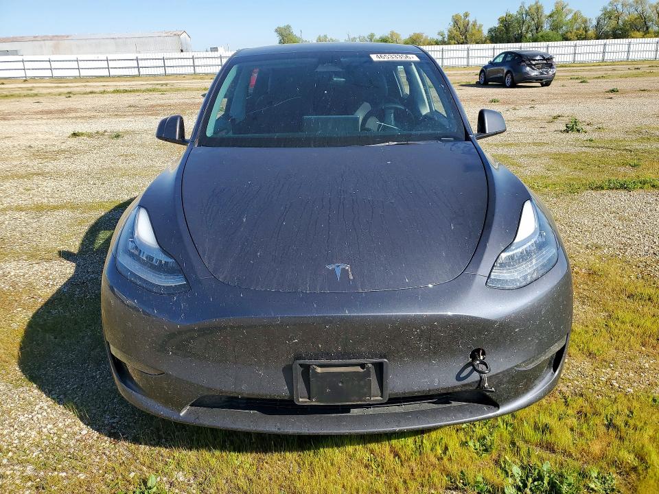 46533356 :رقم المزاد ، 7SAYGDEE9NF574991 vin ، 2022 Tesla Model Y مزاد بيع