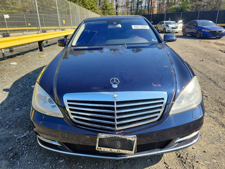 2013 Mercedes-benz S მანქანა იყიდება აუქციონზე, vin: WDDNG9EB1DA523646, აუქციონის ნომერი: 46671036