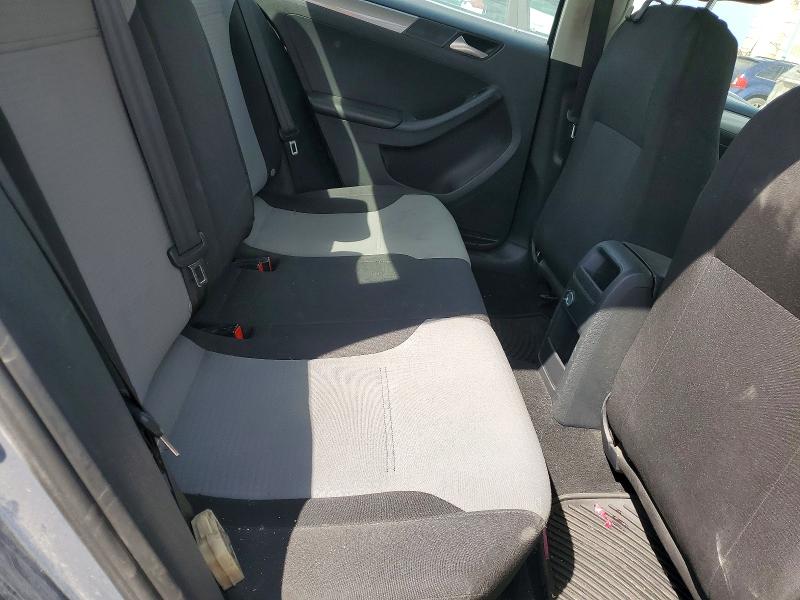 47778976 :رقم المزاد ، 3VW2B7AJ4HM213557 vin ، 2017 Volkswagen Jetta مزاد بيع