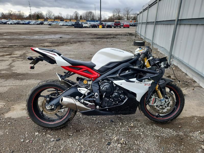 Продаж на аукціоні авто 2017 Triumph Motorcycle Daytona 675r, vin: SMTA02YK4HJ785927, номер лоту: 46079686