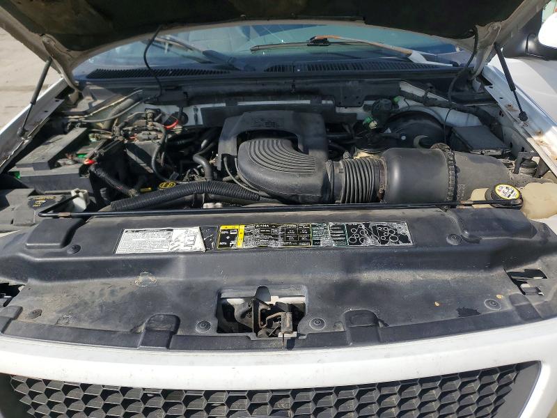 79805795 :رقم المزاد ، 1FTRX18L42NA58545 vin ، 2002 Ford F150 مزاد بيع
