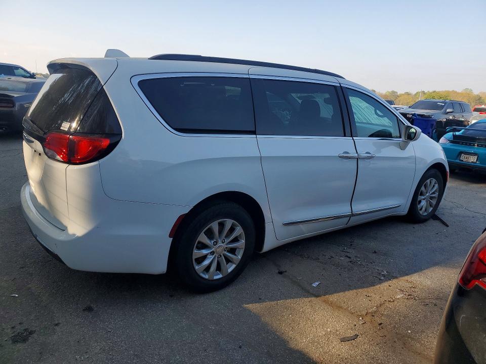 2017 Chrysler Pacifica მანქანა იყიდება აუქციონზე, vin: 2C4RC1BG2HR794208, აუქციონის ნომერი: 47699636