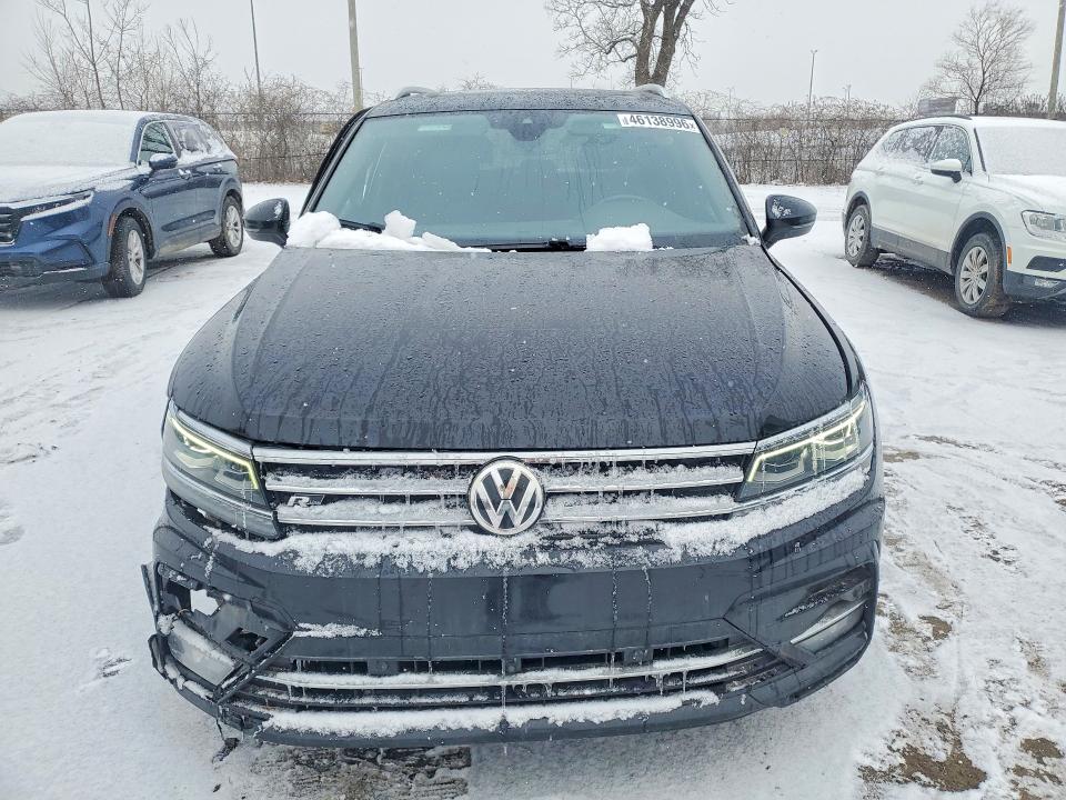 46138996 :رقم المزاد ، 3VV4B7AXXJM176330 vin ، 2018 Volkswagen Tiguan مزاد بيع