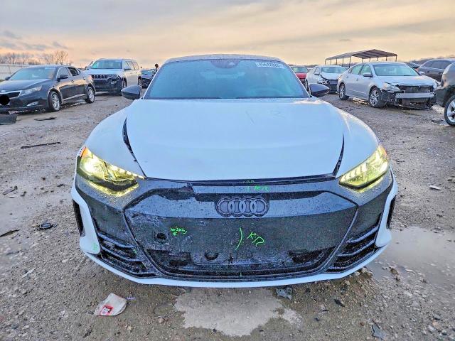 Продажа на аукционе авто 2022 Audi Rs E-tron Gt, vin: WAUAHBFW9N7904638, номер лота: 45642886