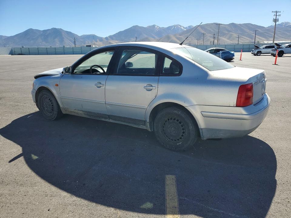 Продажа на аукционе авто 1998 Volkswagen Passat, vin: WVWMA63B0WE163032, номер лота: 42023436