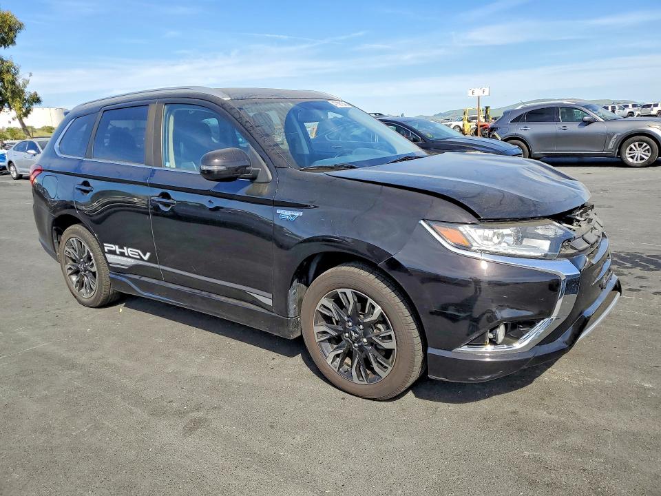 Продаж на аукціоні авто 2018 Mitsubishi Outlander, vin: JA4J24A51JZ030910, номер лоту: 47397346