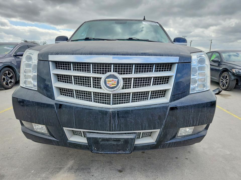 Продажа на аукционе авто 2013 Cadillac Escalade, vin: 1GYS3DEF8DR282226, номер лота: 79268315