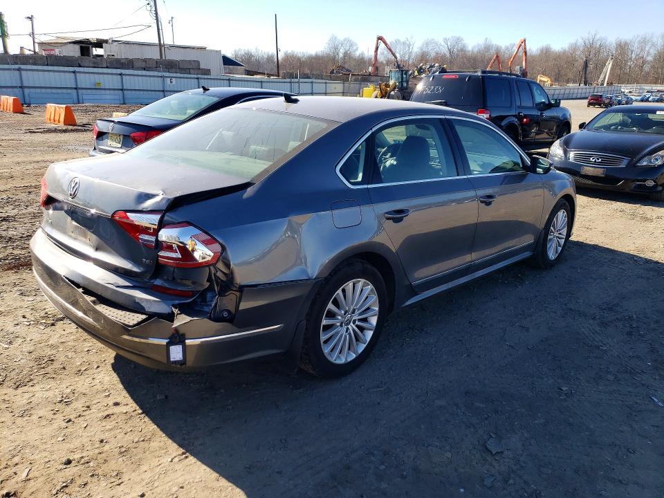 Продаж на аукціоні авто 2016 Volkswagen Passat, vin: 1VWBT7A39GC067395, номер лоту: 47411336