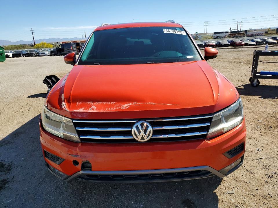 Продажа на аукционе авто 2018 Volkswagen Tiguan, vin: 3VV3B7AX1JM038591, номер лота: 46738796