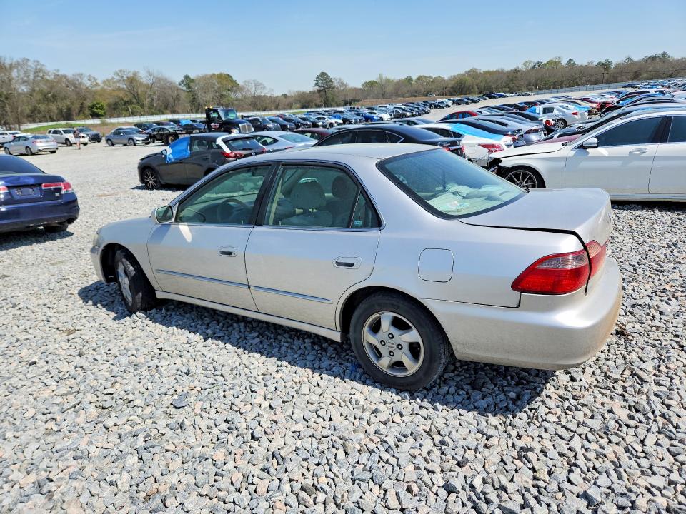 Продажа на аукционе авто 1998 Honda Accord, vin: 1HGCG5654WA067228, номер лота: 79629895