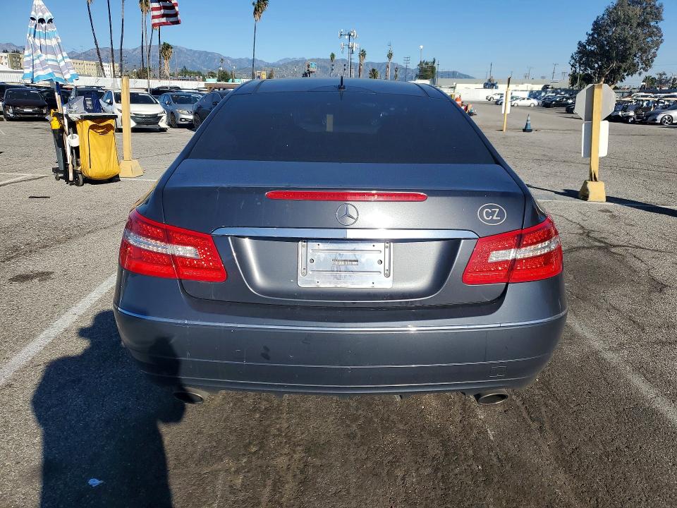 Продажа на аукционе авто 2010 Mercedes-benz E, vin: WDDKJ5GB5AF011879, номер лота: 41733396