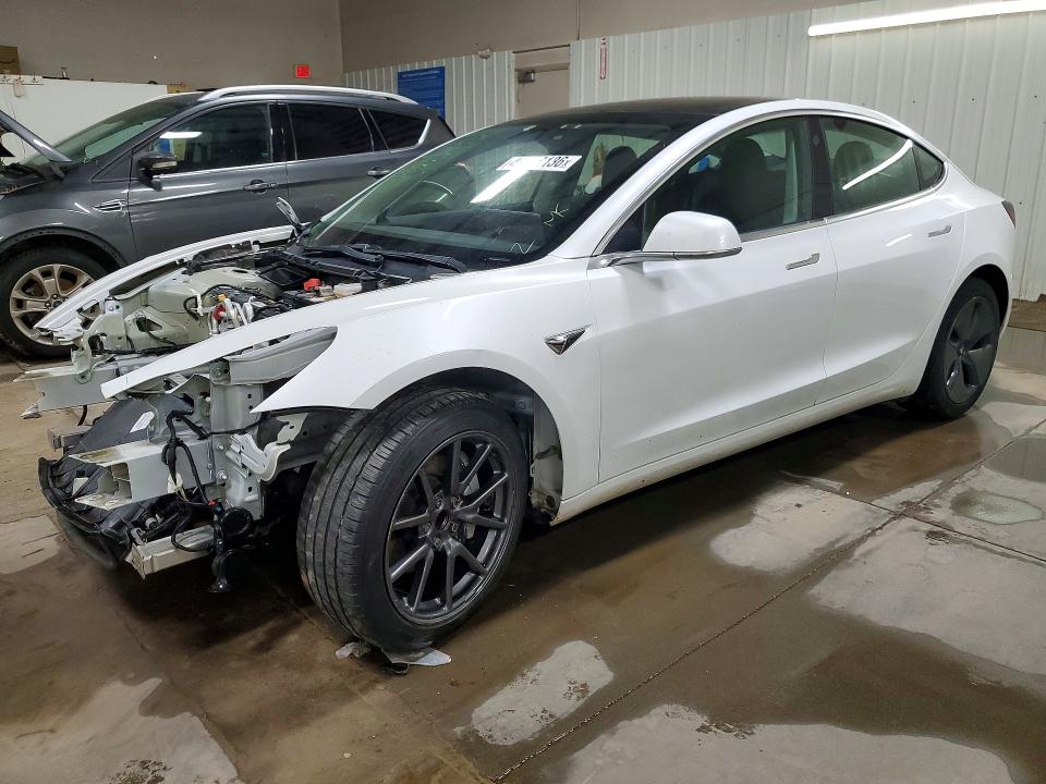 46653136 :رقم المزاد ، 5YJ3E1EA1LF792526 vin ، 2020 Tesla Model 3 مزاد بيع