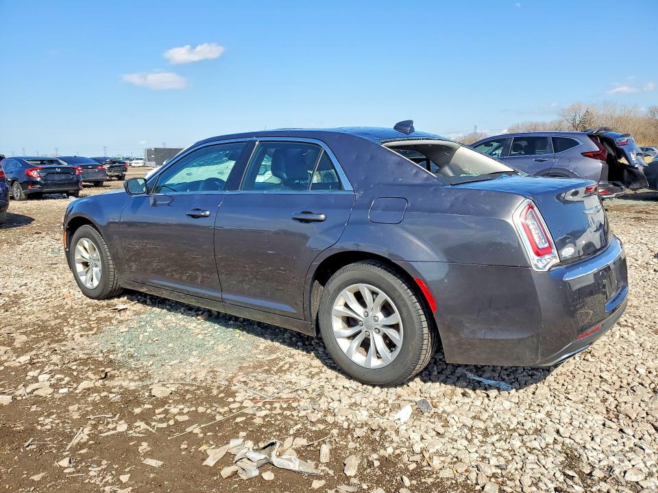 Продажа на аукционе авто 2015 Chrysler 300, vin: 2C3CCAAG4FH882272, номер лота: 48056226