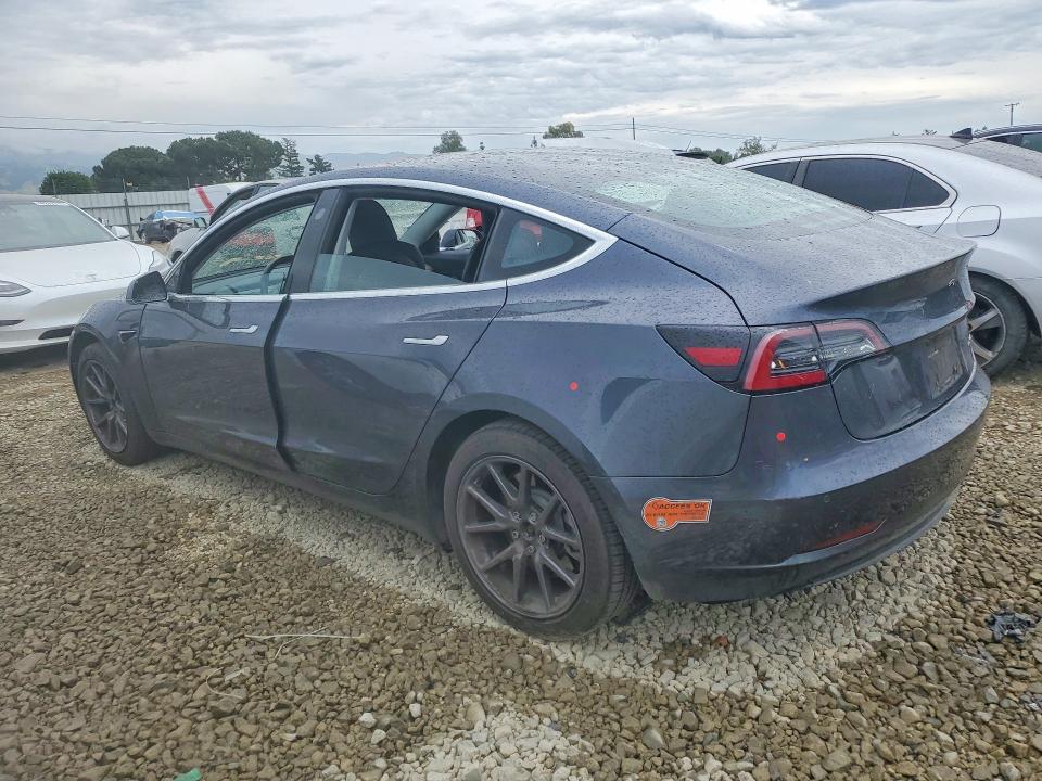 2018 Tesla Model 3 მანქანა იყიდება აუქციონზე, vin: 5YJ3E1EB1JF093290, აუქციონის ნომერი: 48135286