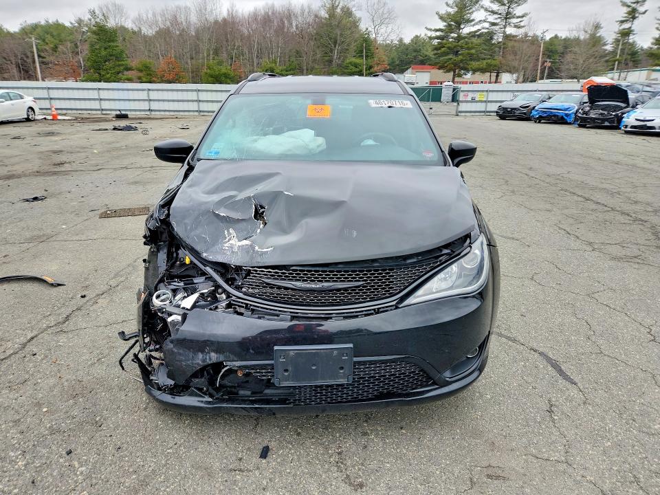 2020 Chrysler Pacifica მანქანა იყიდება აუქციონზე, vin: 2C4RC1FG1LR110493, აუქციონის ნომერი: 46170716