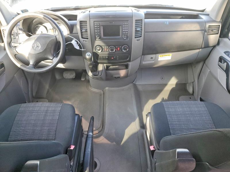 46464336 :رقم المزاد ، WDZPE8CC0F5974500 vin ، 2015 Mercedes-benz Sprinter مزاد بيع