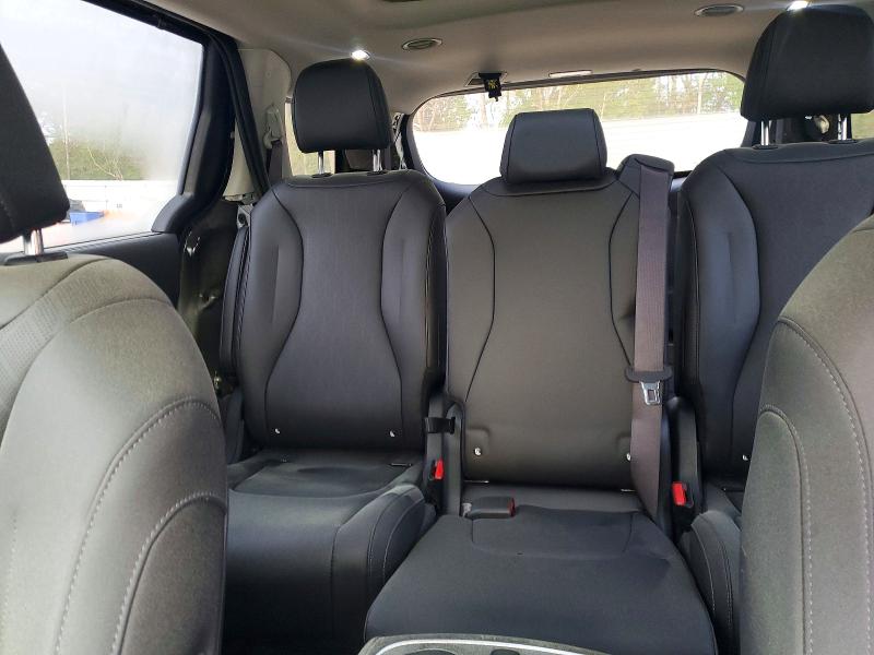 46931806 :رقم المزاد ، KNDNE5KA4T6129838 vin ، 2026 Kia Carnival Hybrid مزاد بيع