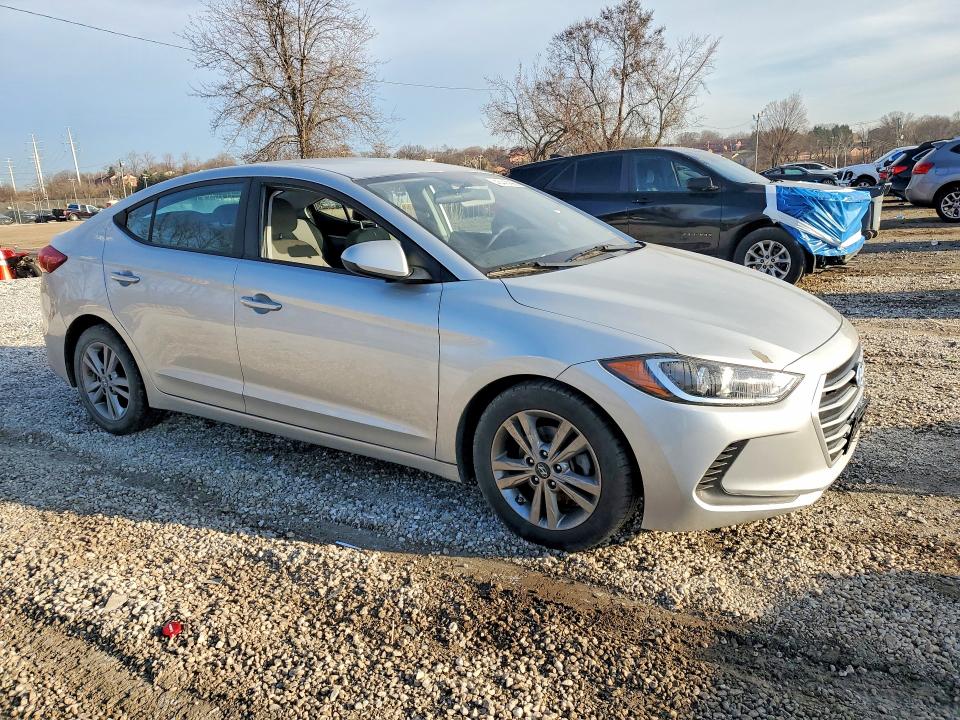 2017 Hyundai Elantra მანქანა იყიდება აუქციონზე, vin: 5NPD84LF5HH168152, აუქციონის ნომერი: 45443996