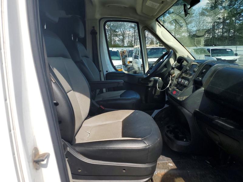 98562165 :رقم المزاد ، 3C6LRVAG0ME560018 vin ، 2021 Ram Promaster 1500 مزاد بيع