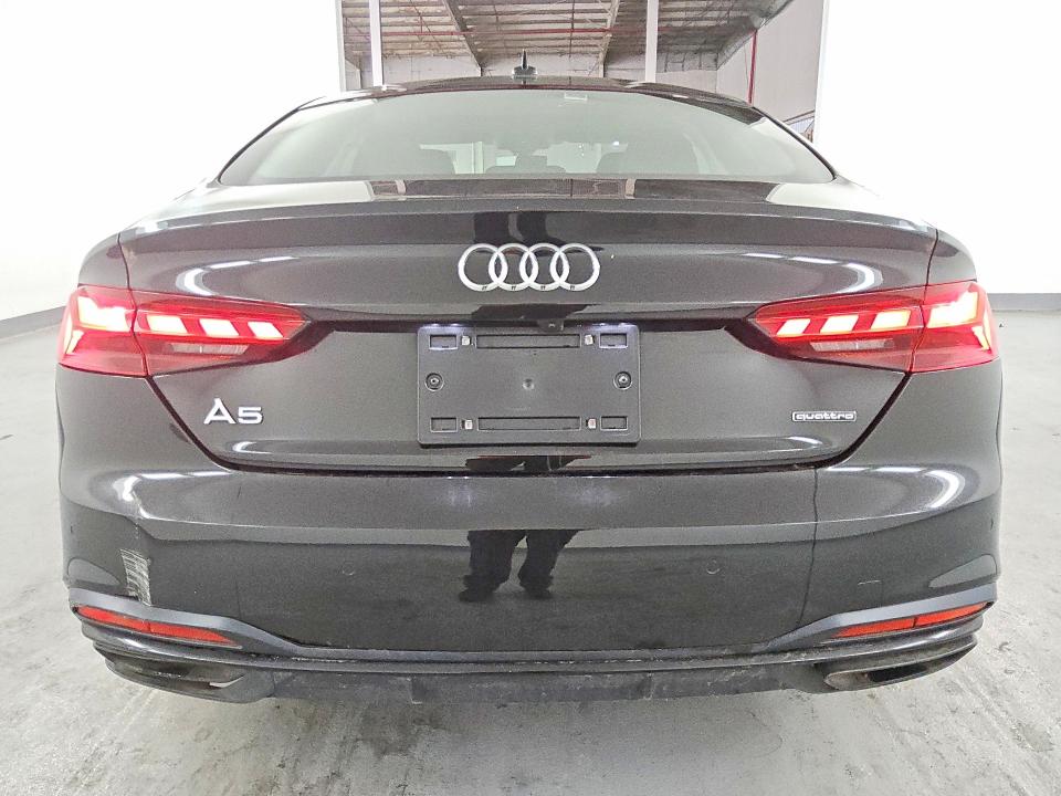 46773726 :رقم المزاد ، WAUCBCF55NA030637 vin ، 2022 Audi A5 مزاد بيع