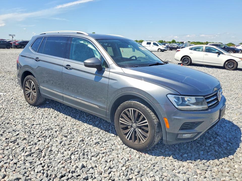 47373906 :رقم المزاد ، 3VV2B7AX5JM106368 vin ، 2018 Volkswagen Tiguan مزاد بيع