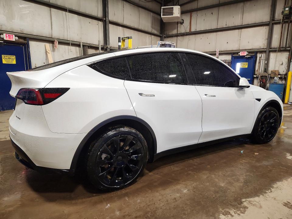 2022 Tesla Model Y მანქანა იყიდება აუქციონზე, vin: 7SAYGDEE0NF468977, აუქციონის ნომერი: 46263126