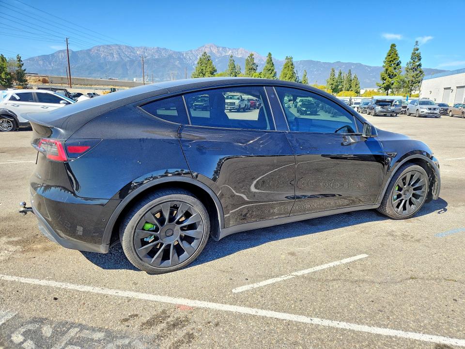 2021 Tesla Model Y მანქანა იყიდება აუქციონზე, vin: 5YJYGDEE3MF305123, აუქციონის ნომერი: 45875966