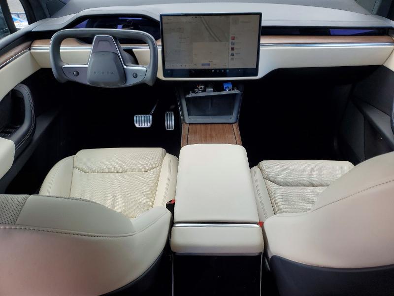 46017366 :رقم المزاد ، 7SAXCBE54NF361460 vin ، 2022 Tesla Model X مزاد بيع