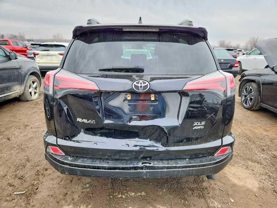 47204856 :رقم المزاد ، 2T3RFREV8HW681899 vin ، 2017 Toyota Rav4 مزاد بيع
