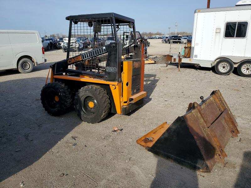 46553376 :رقم المزاد ، 9844525 vin ، 1980 Case 1830 مزاد بيع