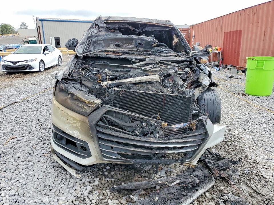 48364846 :رقم المزاد ، WA1VAAF76JD021663 vin ، 2018 Audi Q7 مزاد بيع