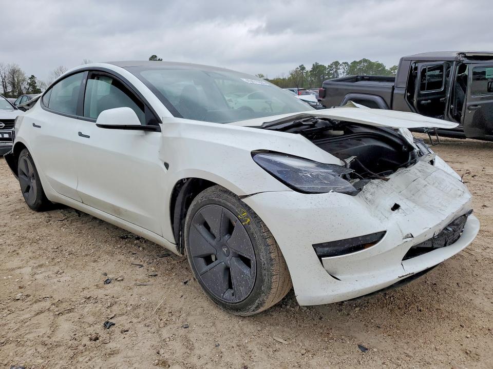 45471906 :رقم المزاد ، 5YJ3E1EA5PF606976 vin ، 2023 Tesla Model 3 مزاد بيع