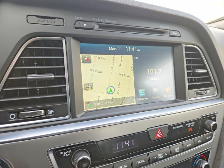 Продажа на аукционе авто 2017 Hyundai Sonata, vin: 5NPE34AF7HH5046, номер лота: 45995966