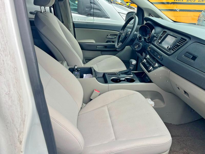48525966 :رقم المزاد ، KNDMB5C18K6525496 vin ، 2019 Kia Sedona مزاد بيع